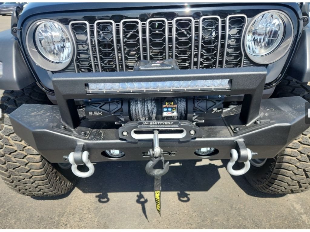 Used 2026 Black Clearcoat Jeep Sport image 2