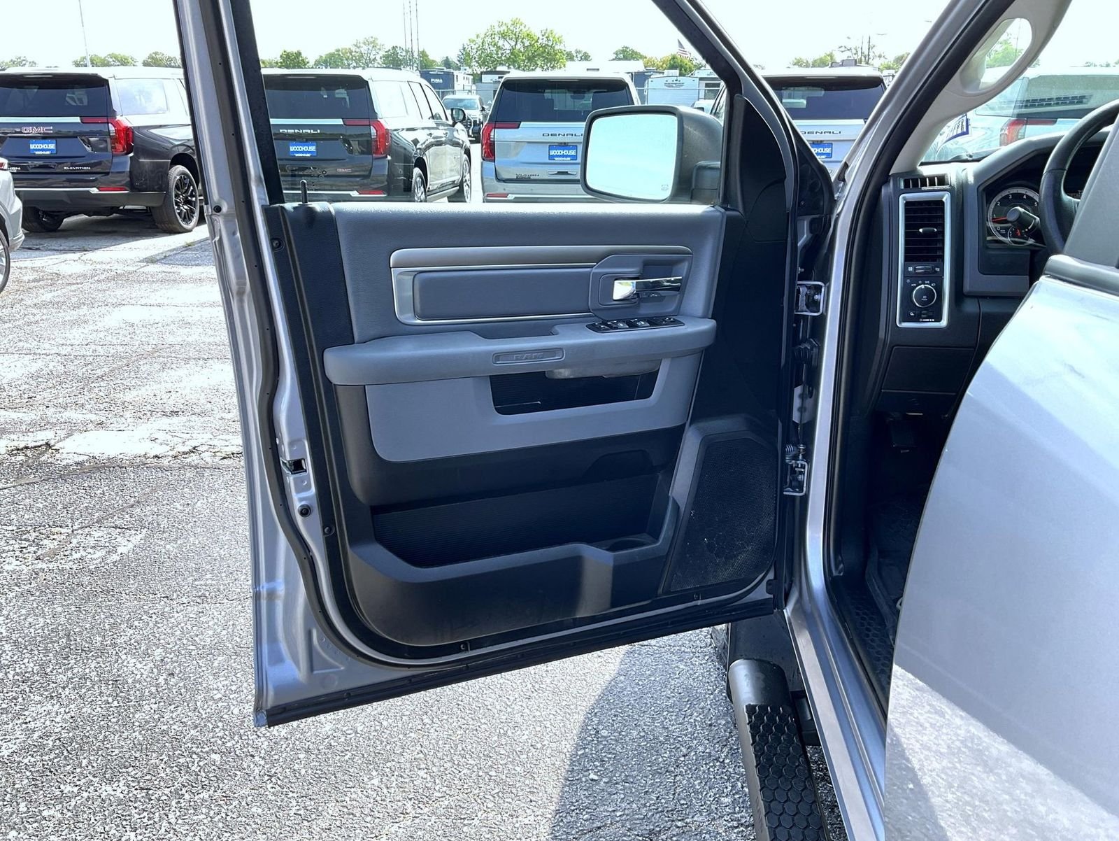 Used 2020 Silver Ram Warlock image 9