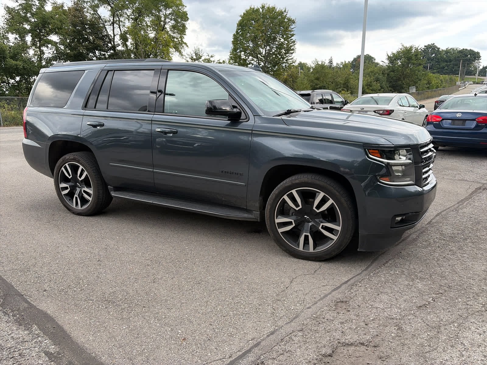 Used 2019 Shadow Gray Metallic Chevrolet Premier image 6