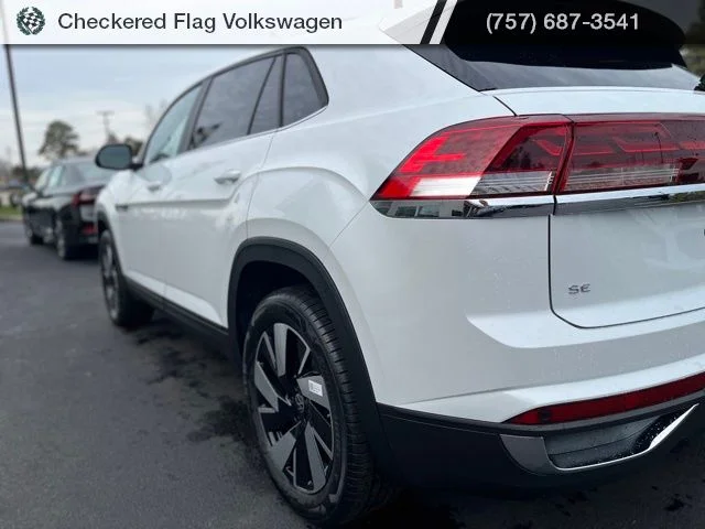 New 2026 White Volkswagen 2.0T SE w/Technology image 8