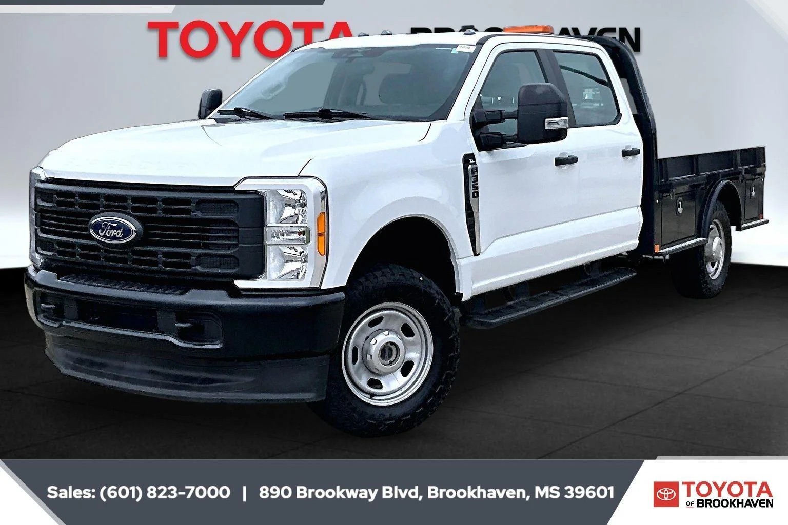 Used 2023 Oxford White Ford XL image 10