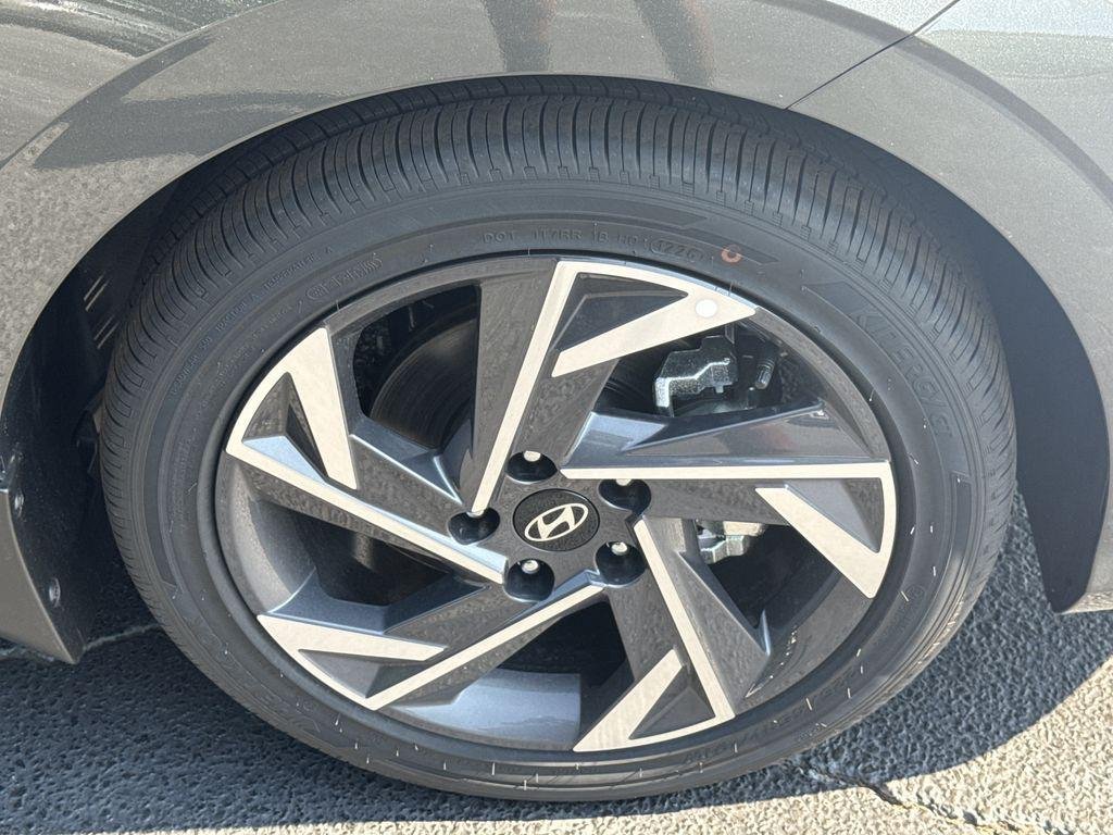 New 2026 Gray Hyundai Limited image 12