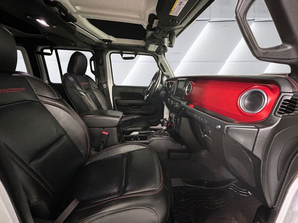 Used 2018 White Jeep Unlimited Rubicon image 13