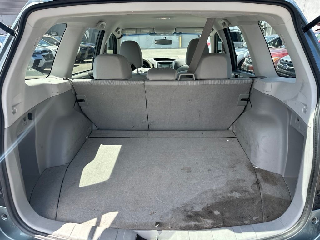 Used 2010 Green Subaru 2.5X image 11