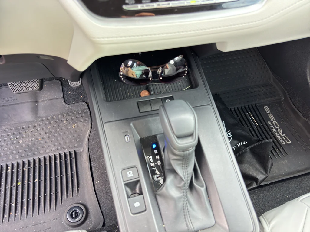 Used 2026 Jet Black Toyota L image 4