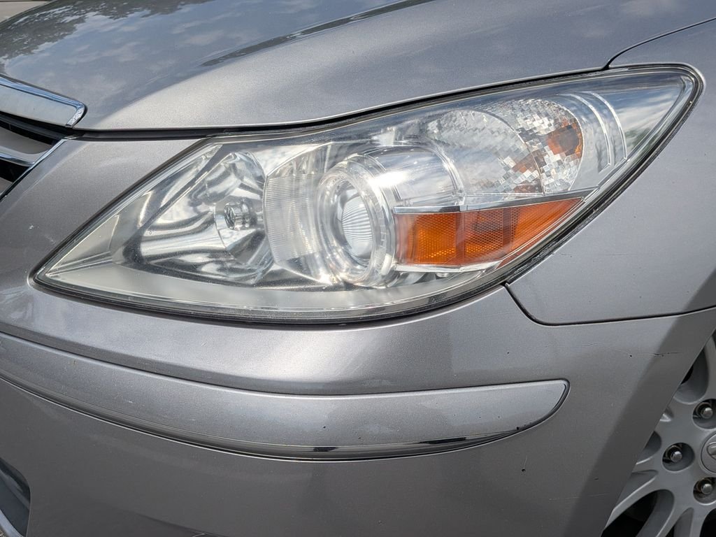 Used 2010 Gray Hyundai 3.8 image 6