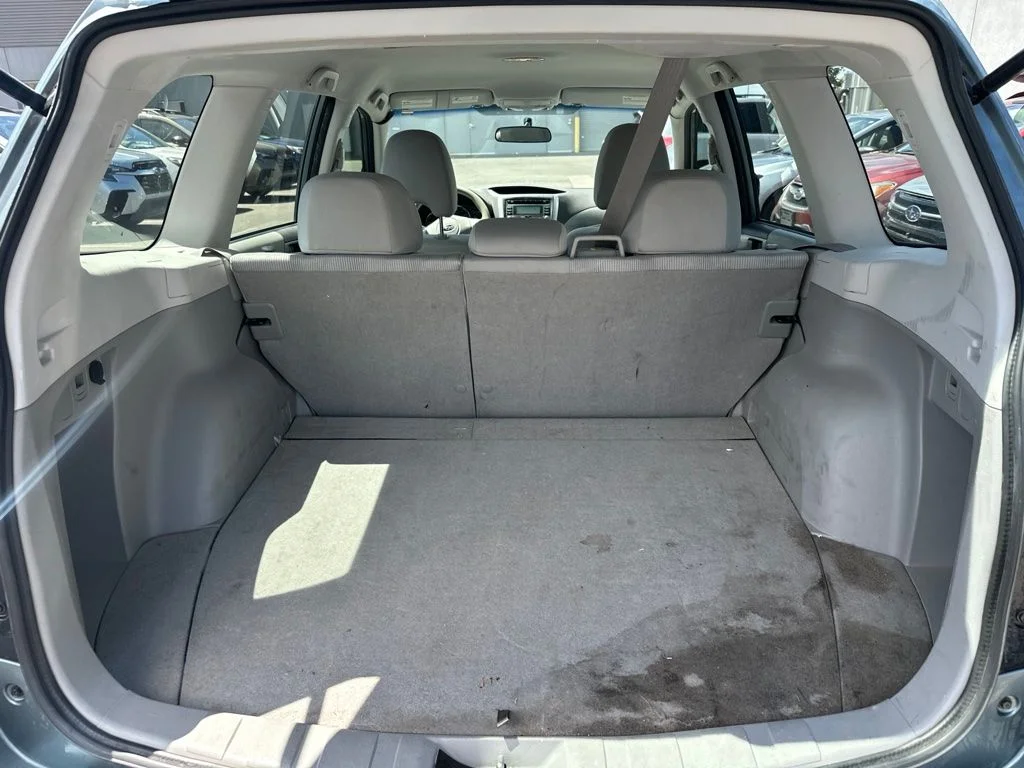 Used 2010 Green Subaru 2.5X image 11