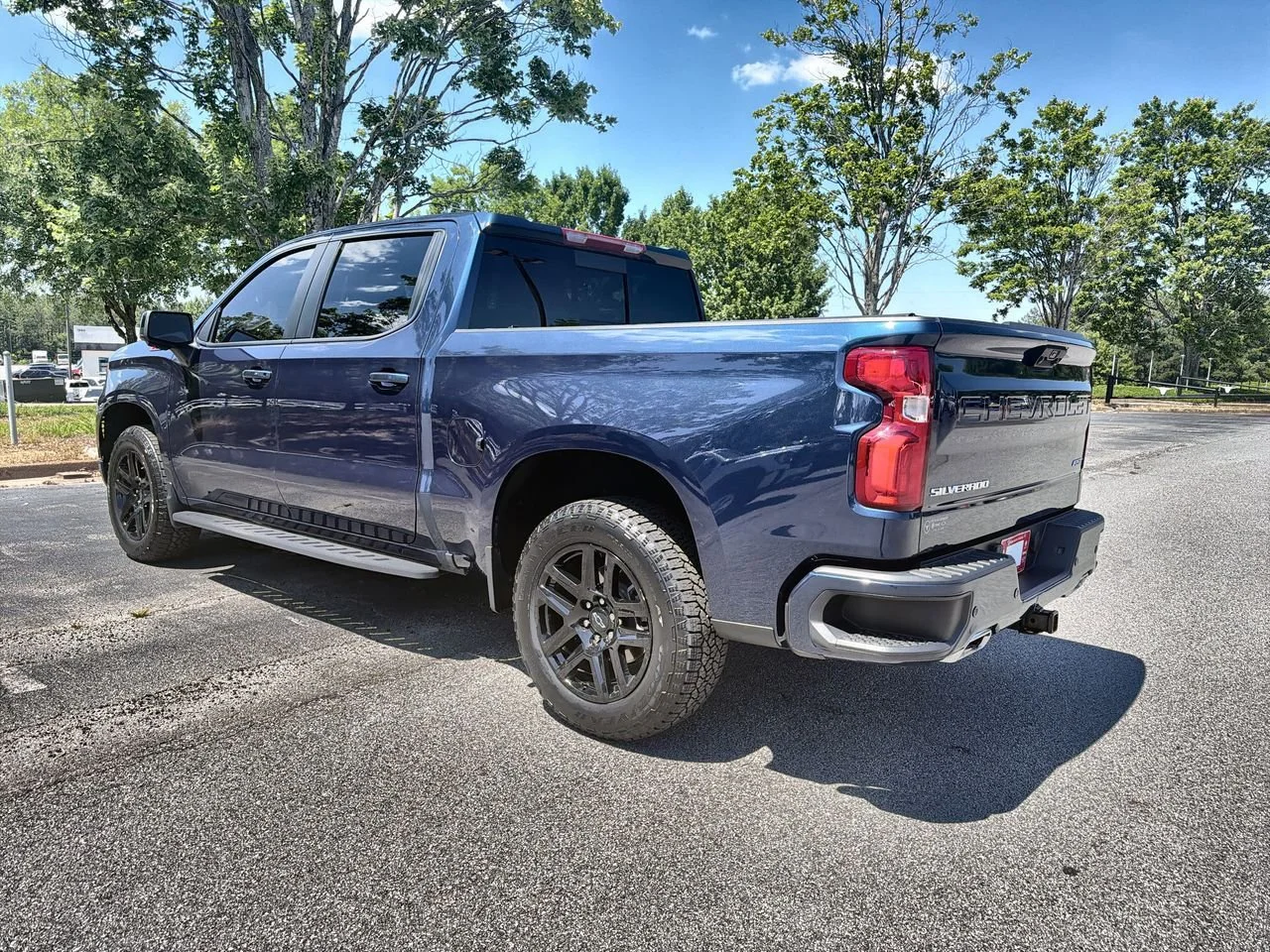 Used 2023 Northsky Blue Metallic Chevrolet RST image 6