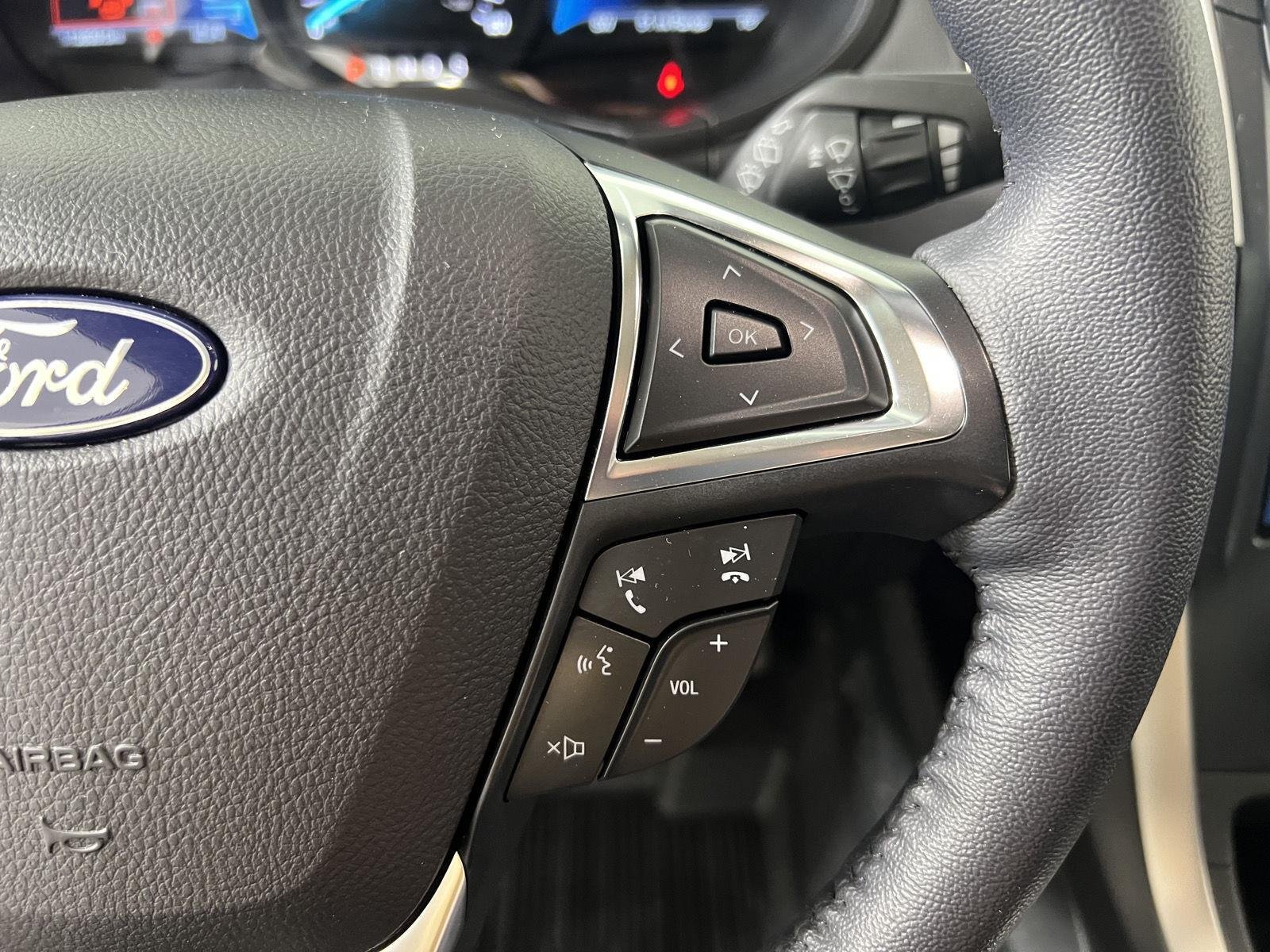 Used 2023 Oxford White Ford SEL image 15