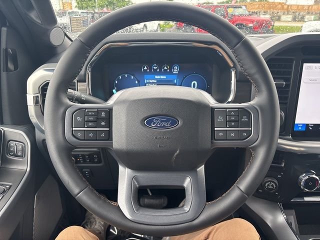 Used 2026 White Ford Lariat image 20