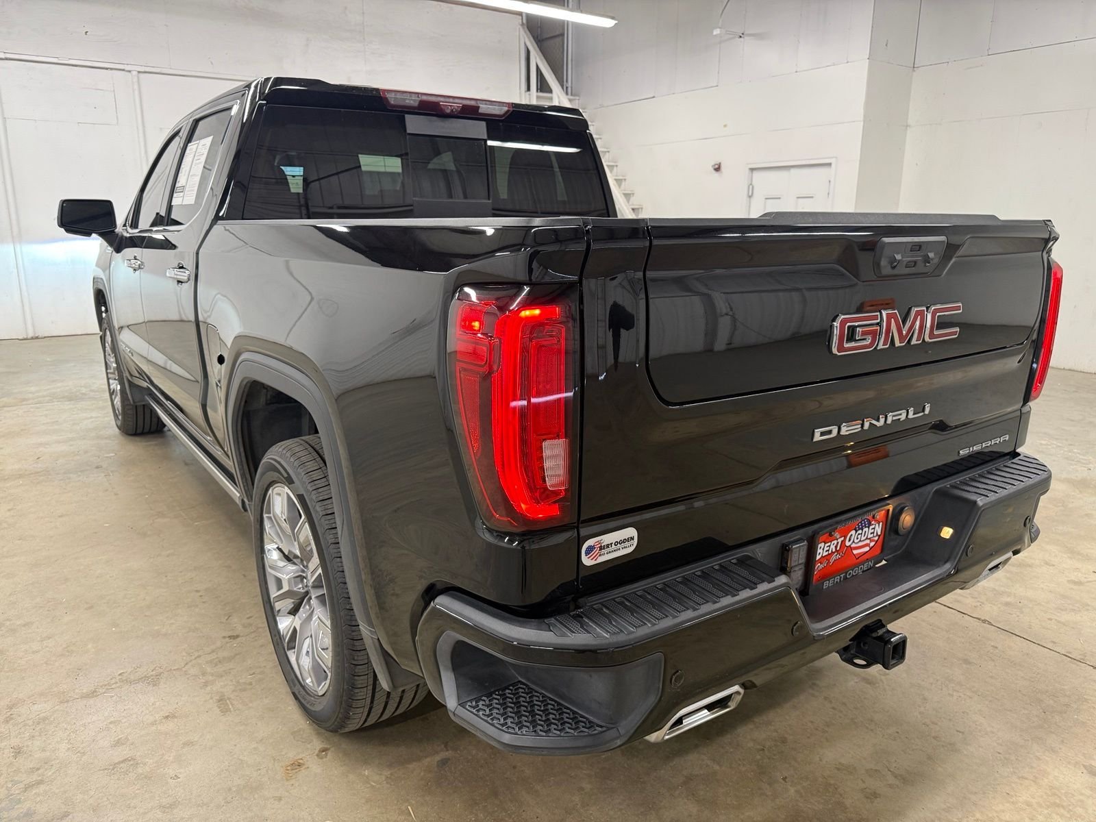 Used 2024 Black GMC Denali image 6