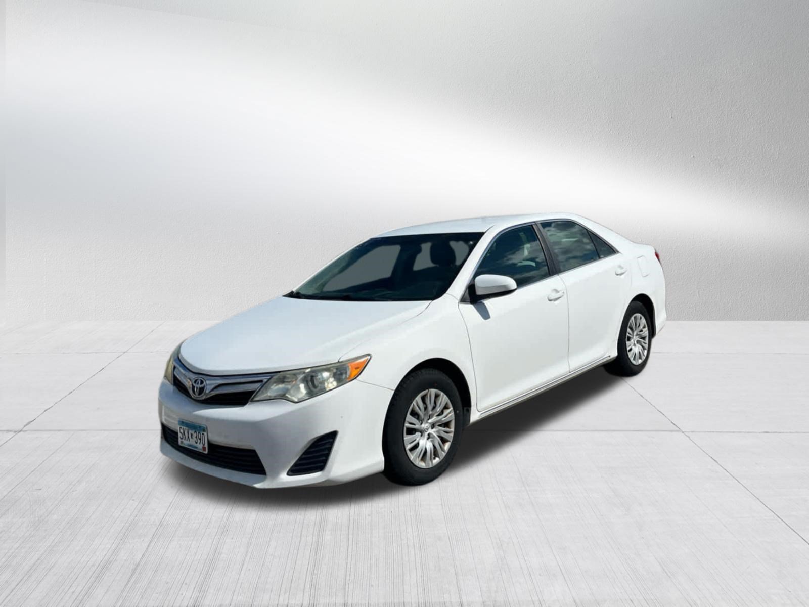 Used 2012 Super White Toyota LE image 11