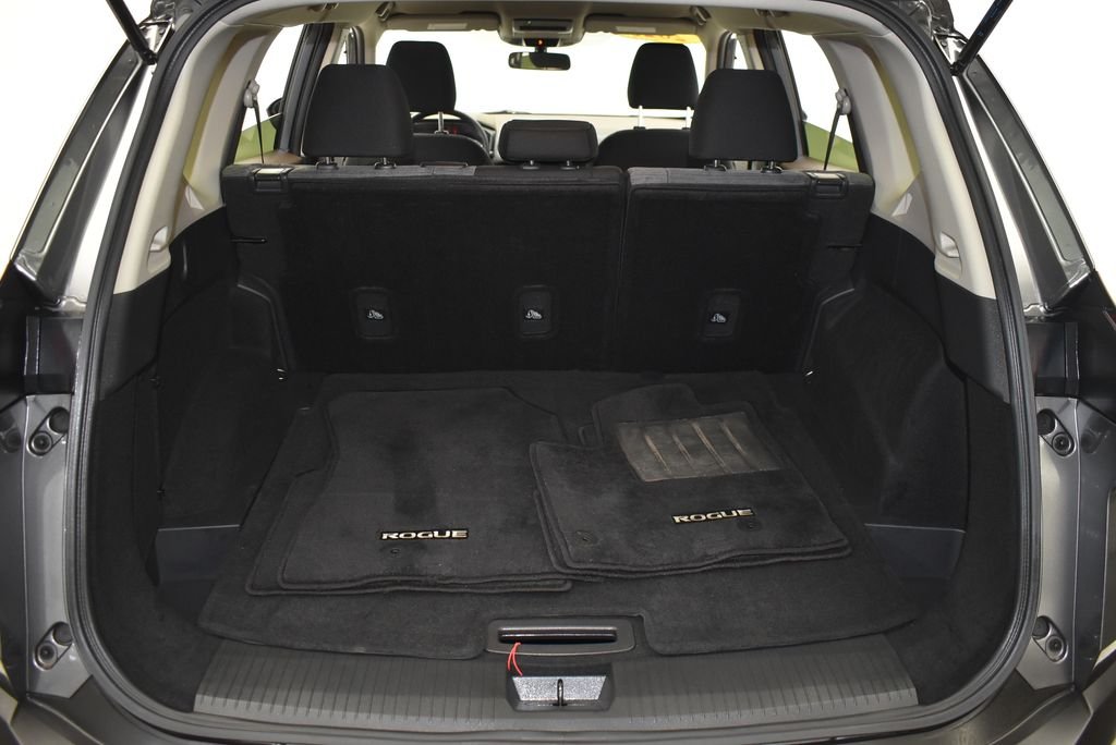 Used 2023 Gray Nissan SV image 33