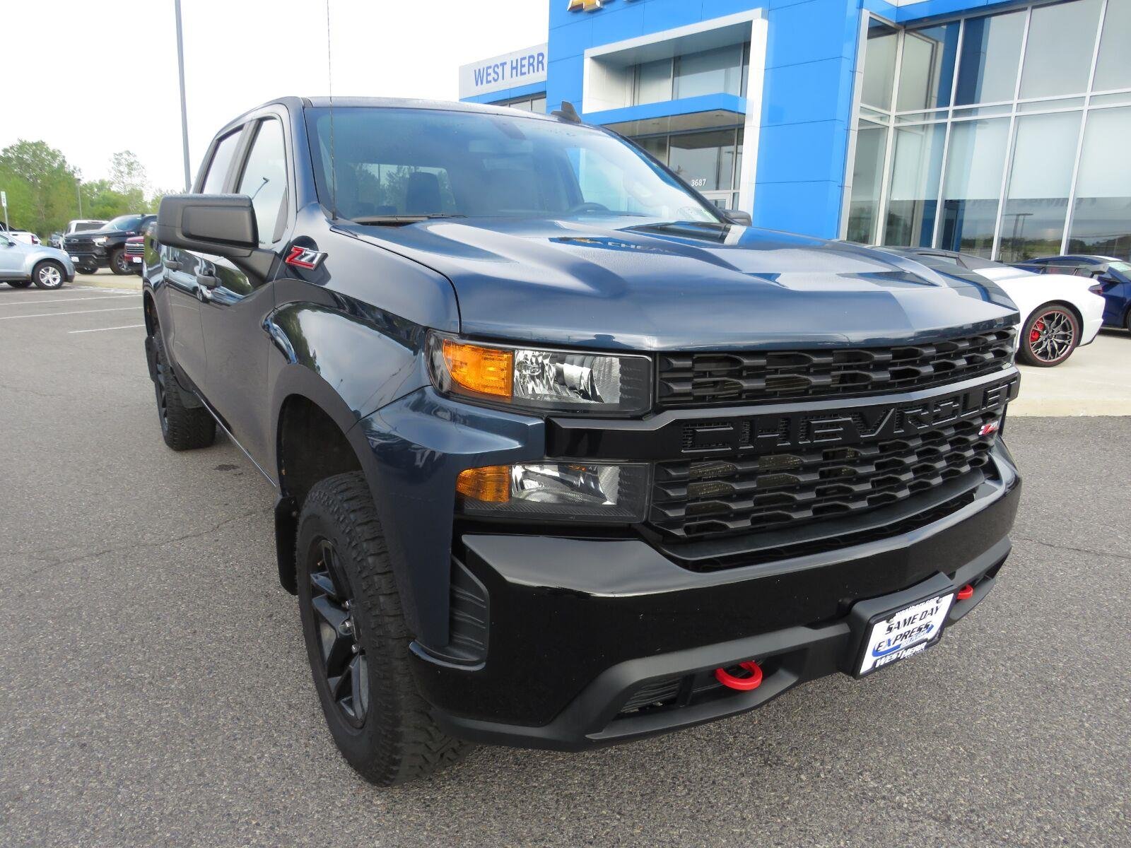 Used 2020 Northsky Blue Metallic Chevrolet Custom Trail Boss image 3