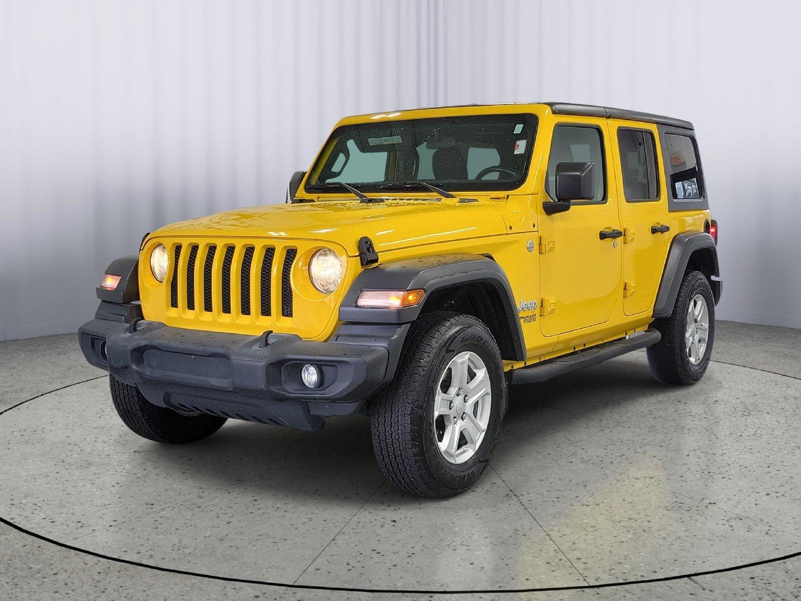 Used 2019 Yellow Jeep Unlimited Sport S image 4