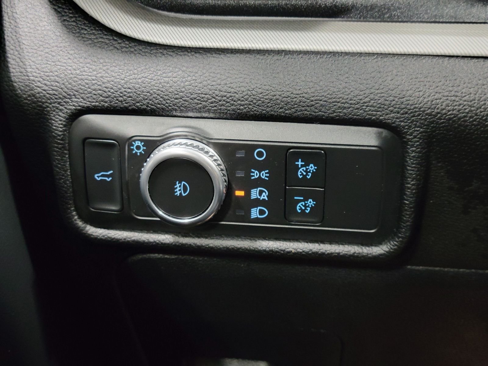 Certified Used 2021 Black Ford XLT image 15
