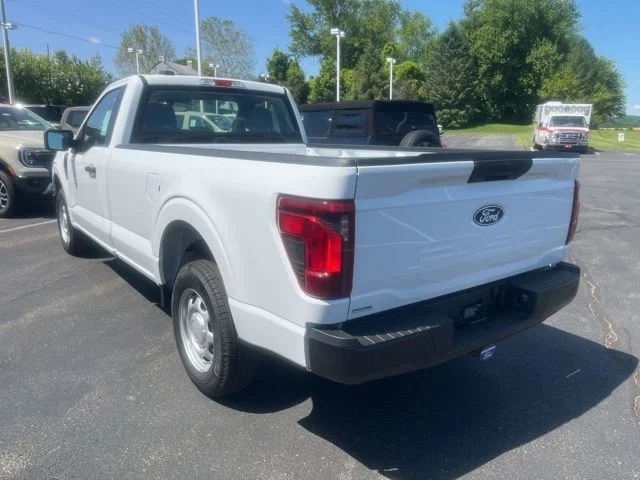 New 2026 Oxford White Ford XL image 7