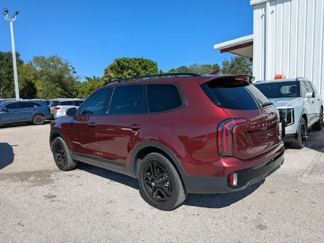 Used 2024 Red Kia EX X-Line image 4