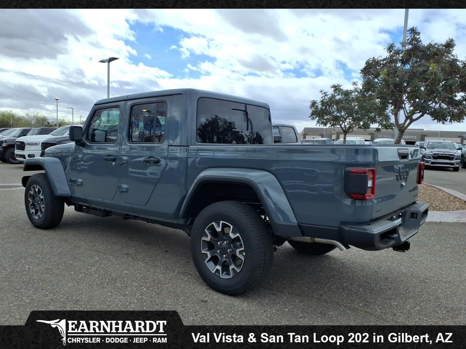 New 2026 Anvil Clear-Coat Exterior Paint Jeep Sahara image 4