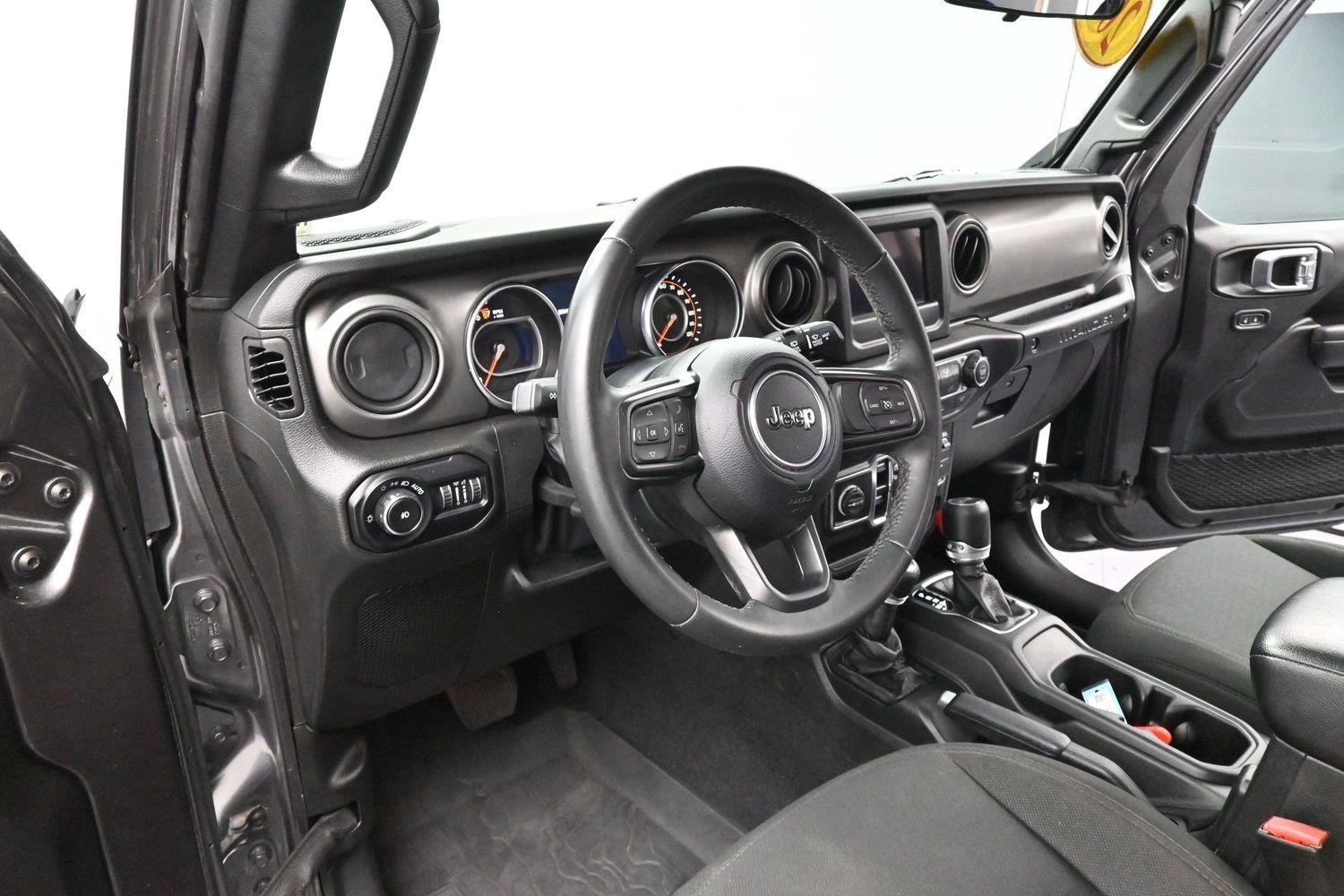 Used 2022 Granite Crystal Metallic Clearcoat Jeep Unlimited Sport S image 15