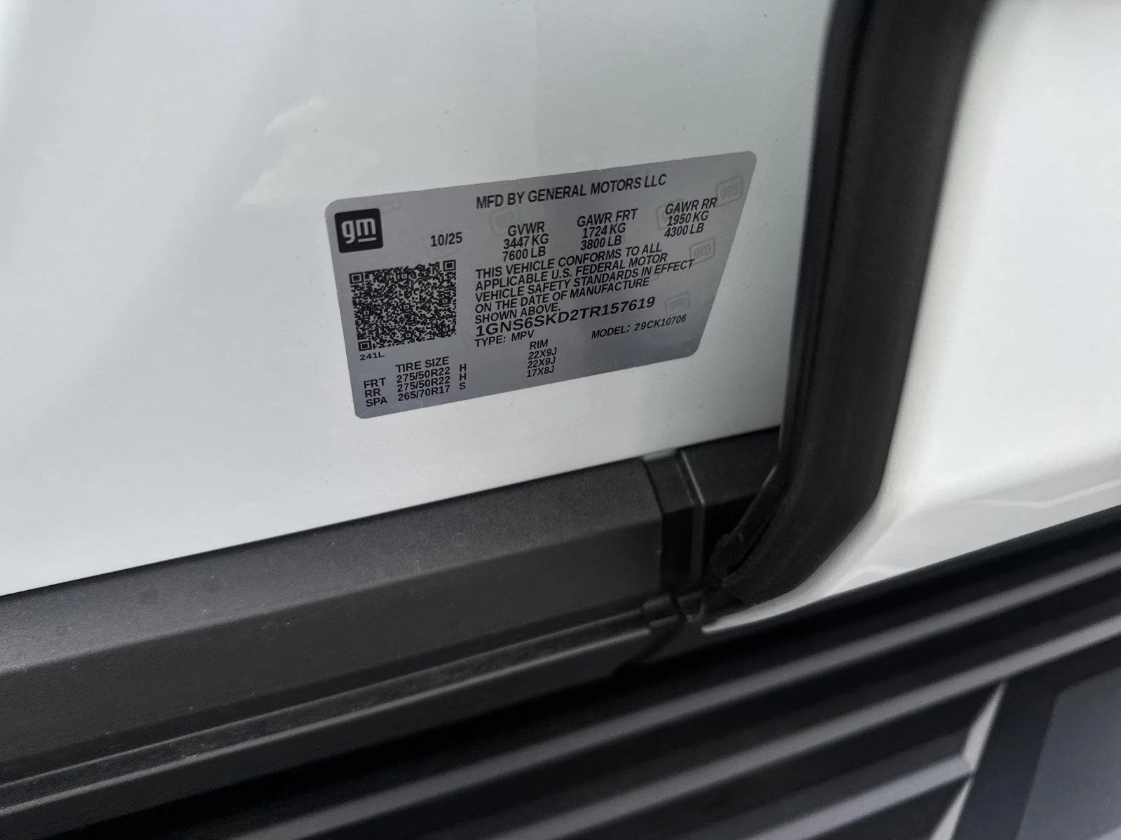 Used 2026 Polar White Tricoat Chevrolet Premier image 40