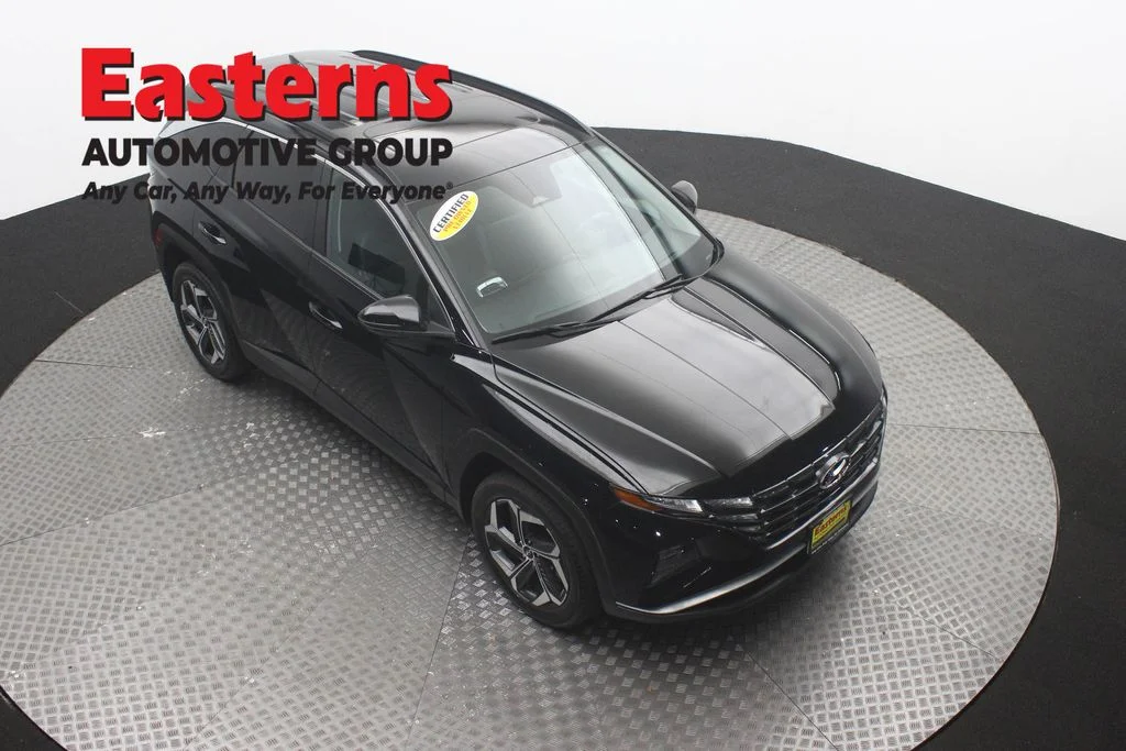 Used 2023 Black Hyundai SEL image 3