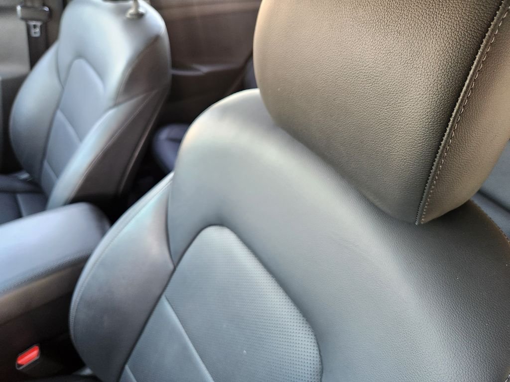 Used 2020 Dusk Blue Hyundai Ultimate image 25