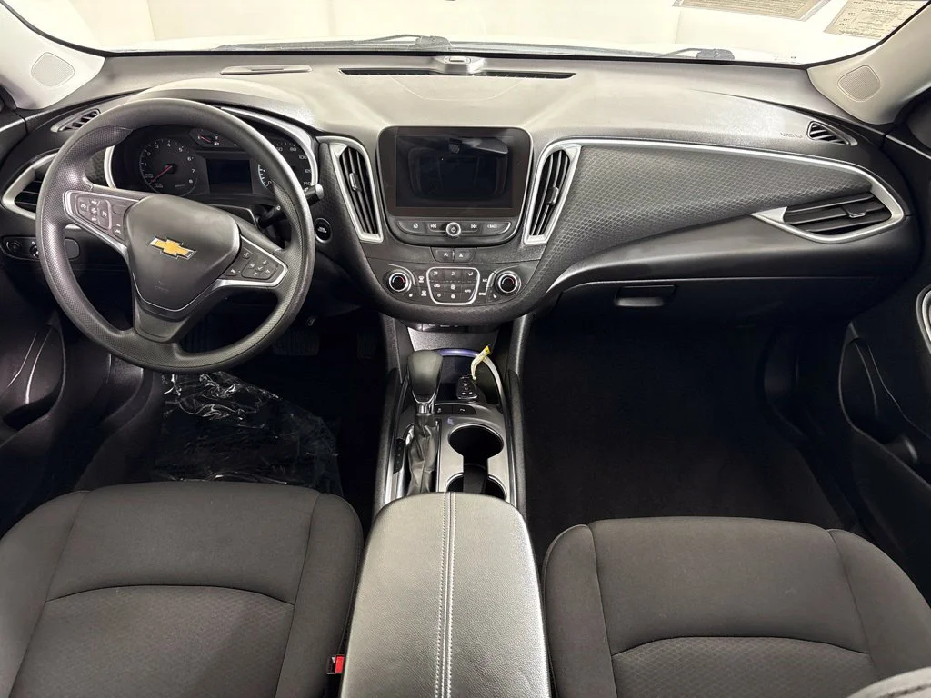 Used 2024 White Chevrolet LT image 12