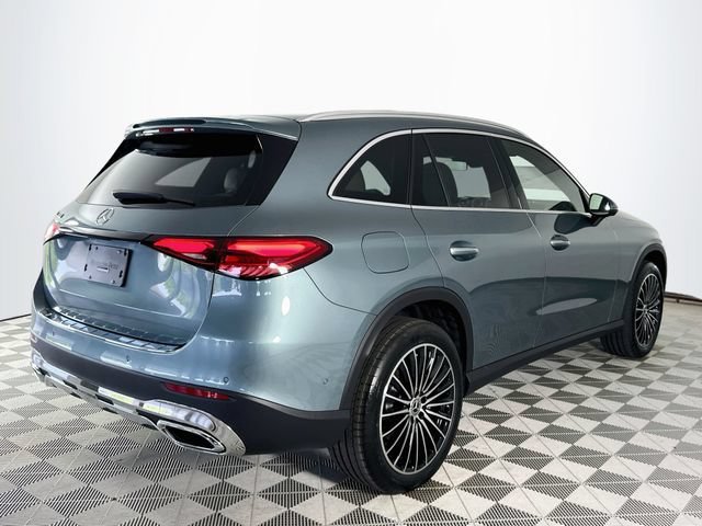 New 2026 Verde Silver Metallic Mercedes-Benz GLC 300 image 38