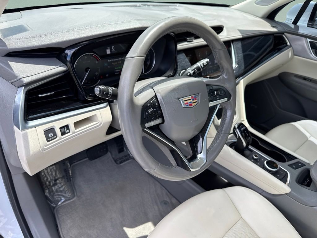 Used 2024 Crystal White Tricoat Cadillac FWD Premium Luxury image 21