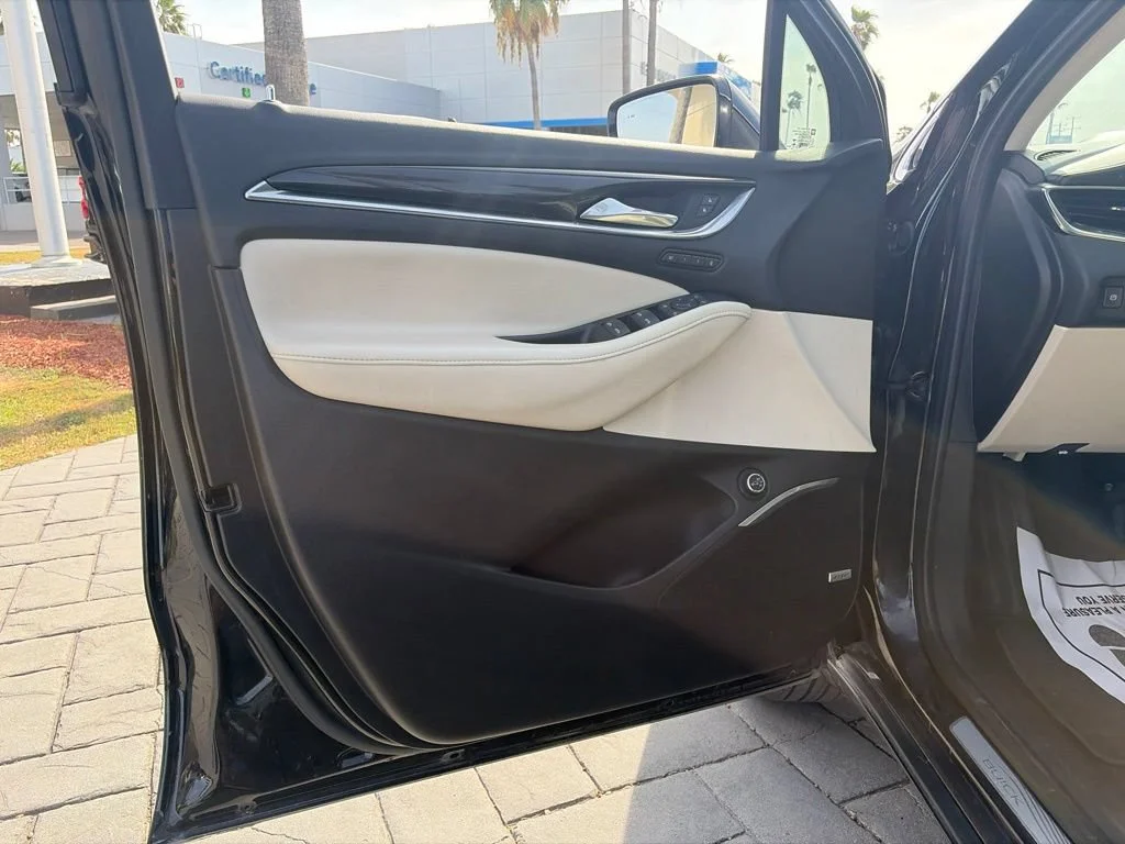 Used 2022 Ebony Twilight Metallic Buick Premium image 16