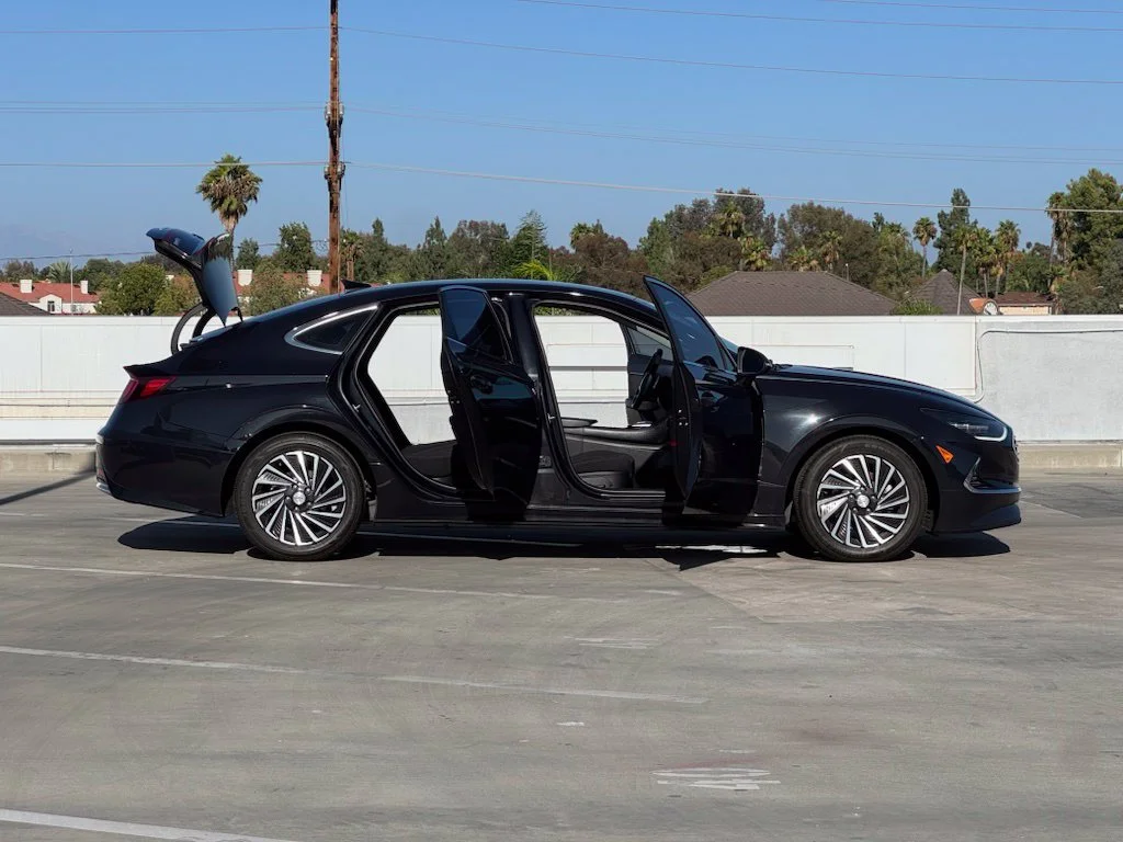 Used 2023 Blue Hyundai SEL image 29