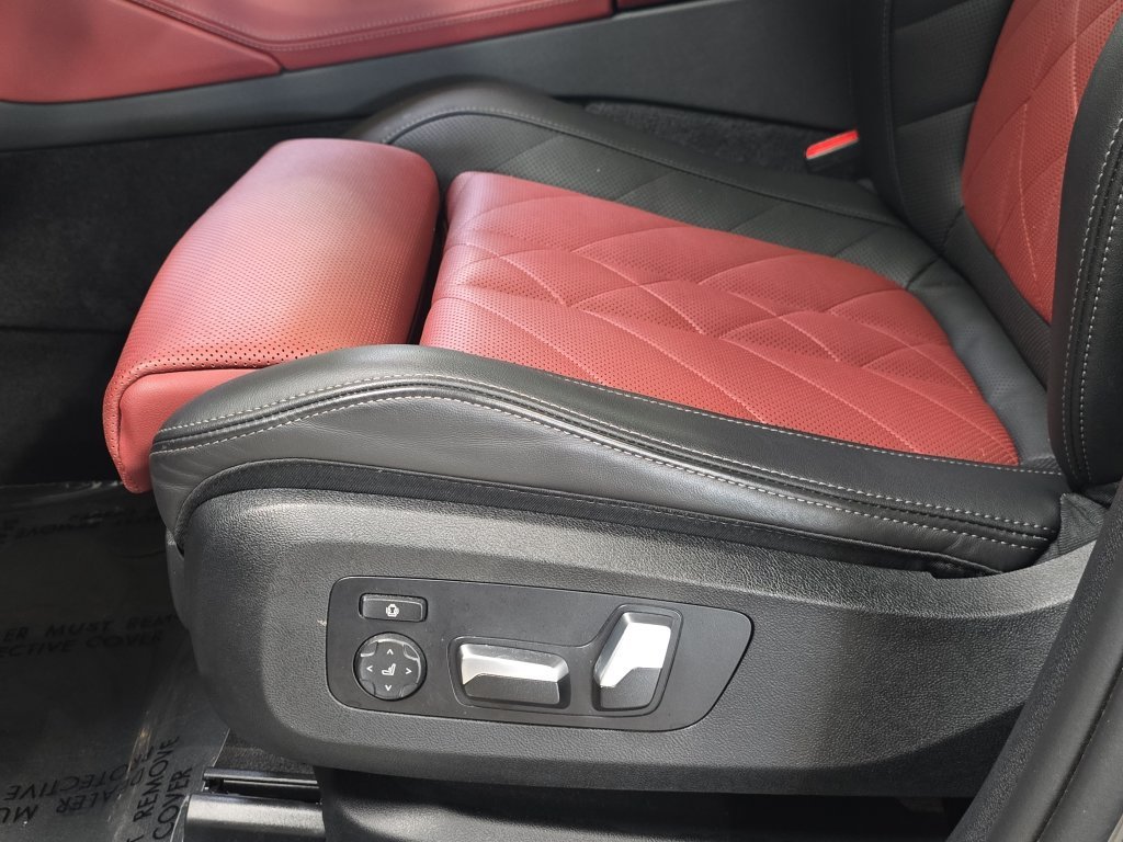 Used 2024 Skyscraper Gray Metallic BMW xDrive40i image 28