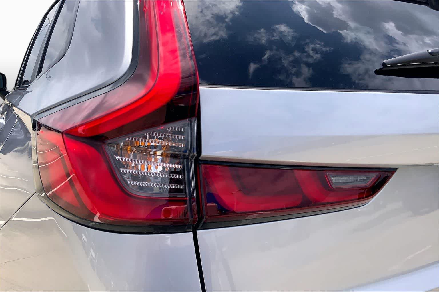 New 2026 Solar Silver Metallic Honda 2WD Sport Hybrid image 14