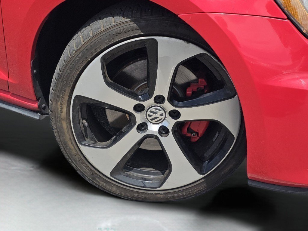 Used 2016 Tornado Red Volkswagen S image 16