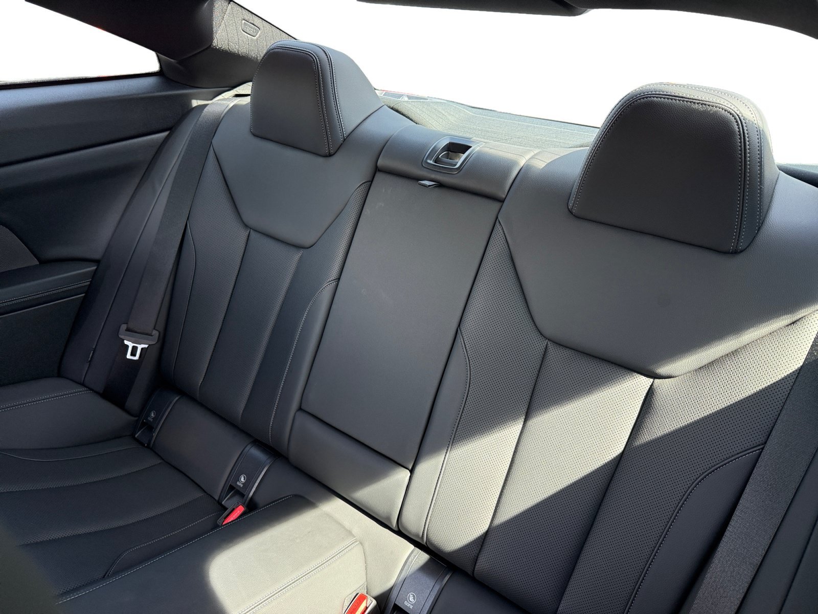 Used 2024 Gray Metallic BMW M440i image 16