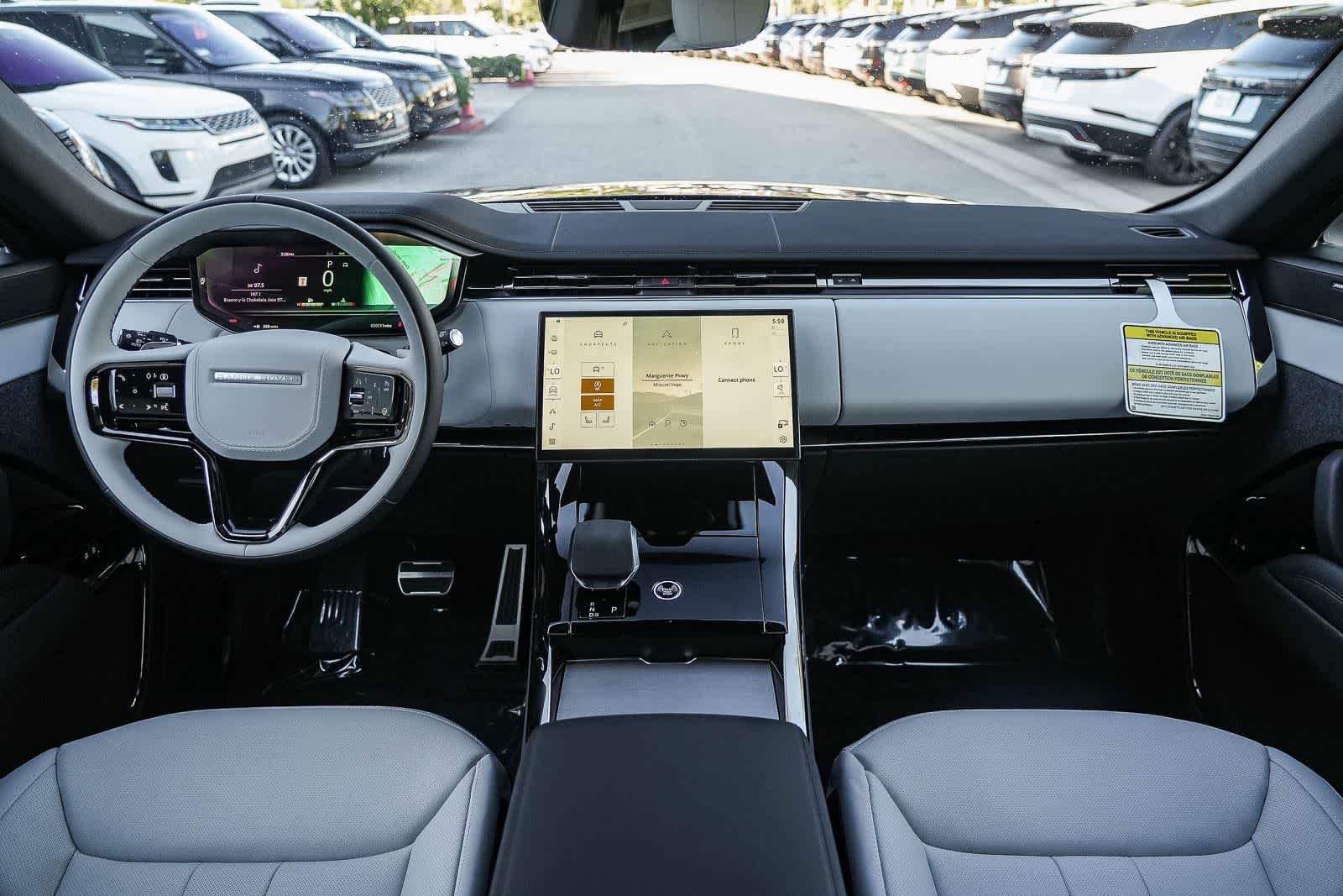 New 2026 Santorini Black Land Rover Dynamic SE image 12
