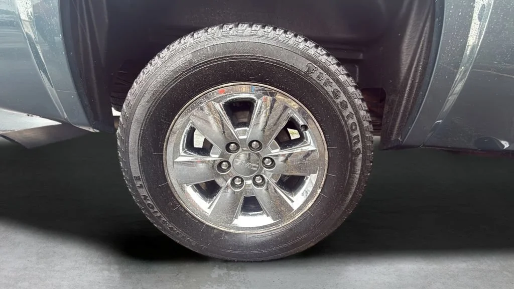 Used 2012 STEALTH GRAY METALLIC GMC SLT image 13