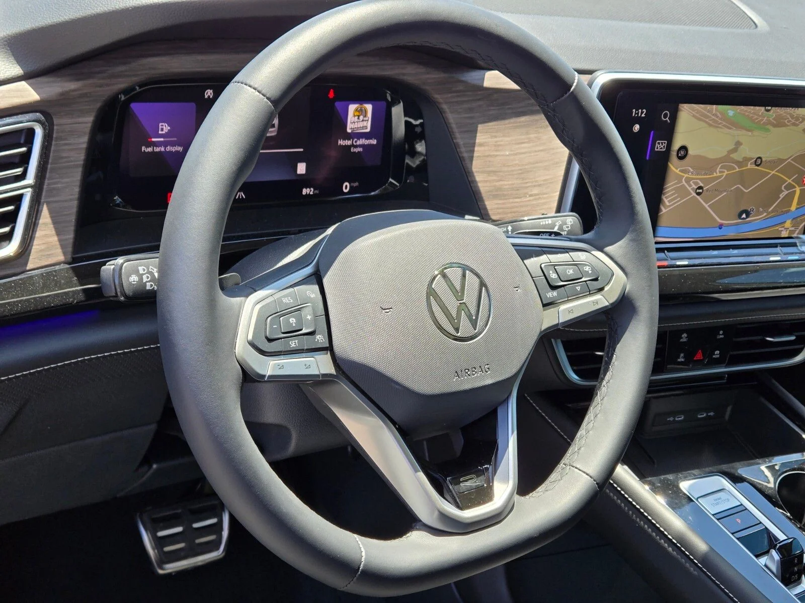 2025 Volkswagen Atlas SEL Premium R-Line - Photo 12