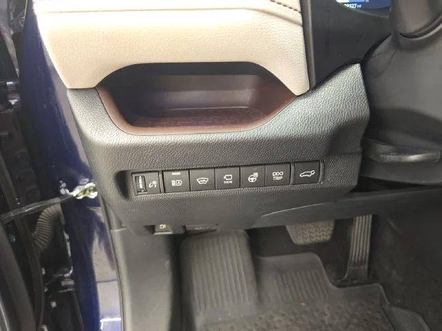 Used 2024 Blueprint Toyota Limited image 38