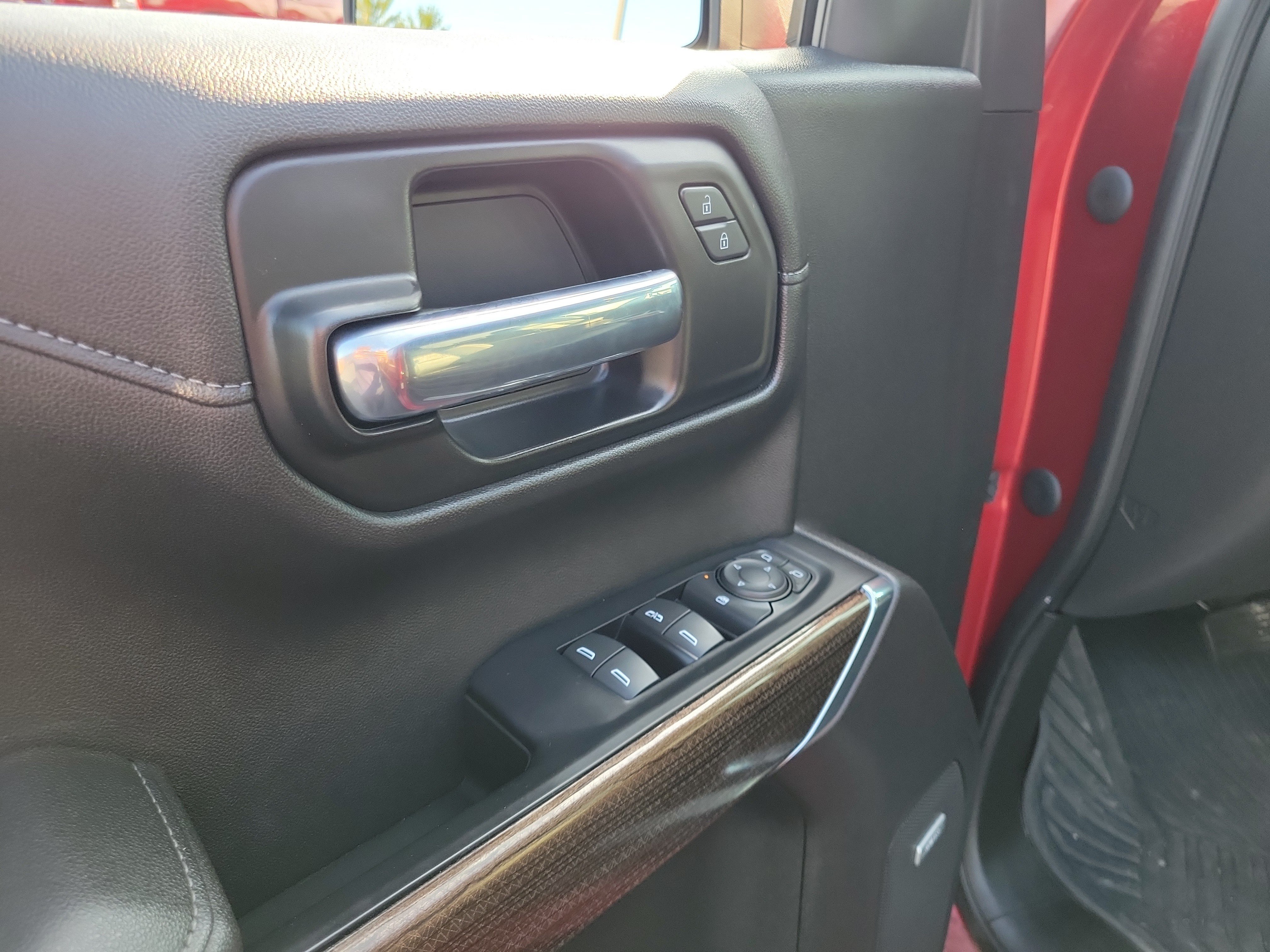 Used 2021 CHERRY RED TINTCOAT Chevrolet RST image 18
