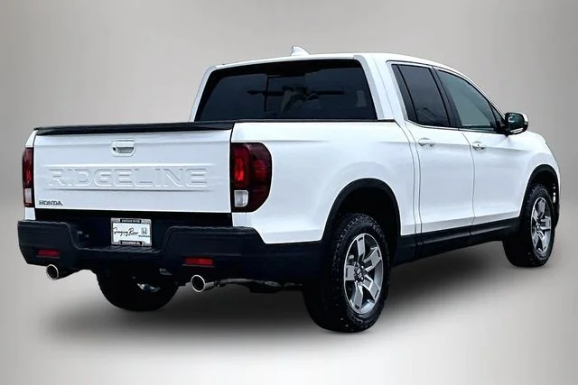 New 2026 Platinum White Pearl Honda RTL image 5