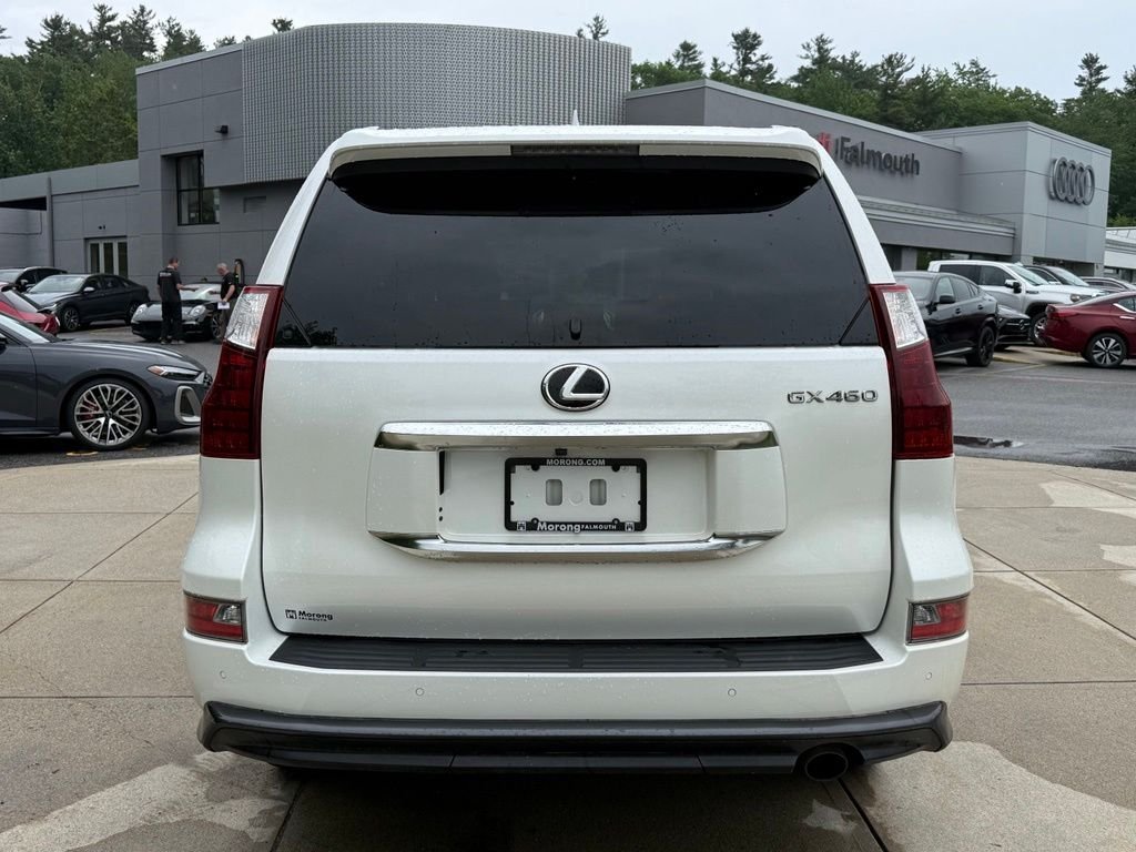 Used 2022 White Lexus 460 image 13