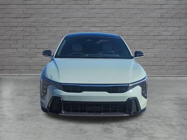 Used 2025 Gray Kia GT-Line image 8