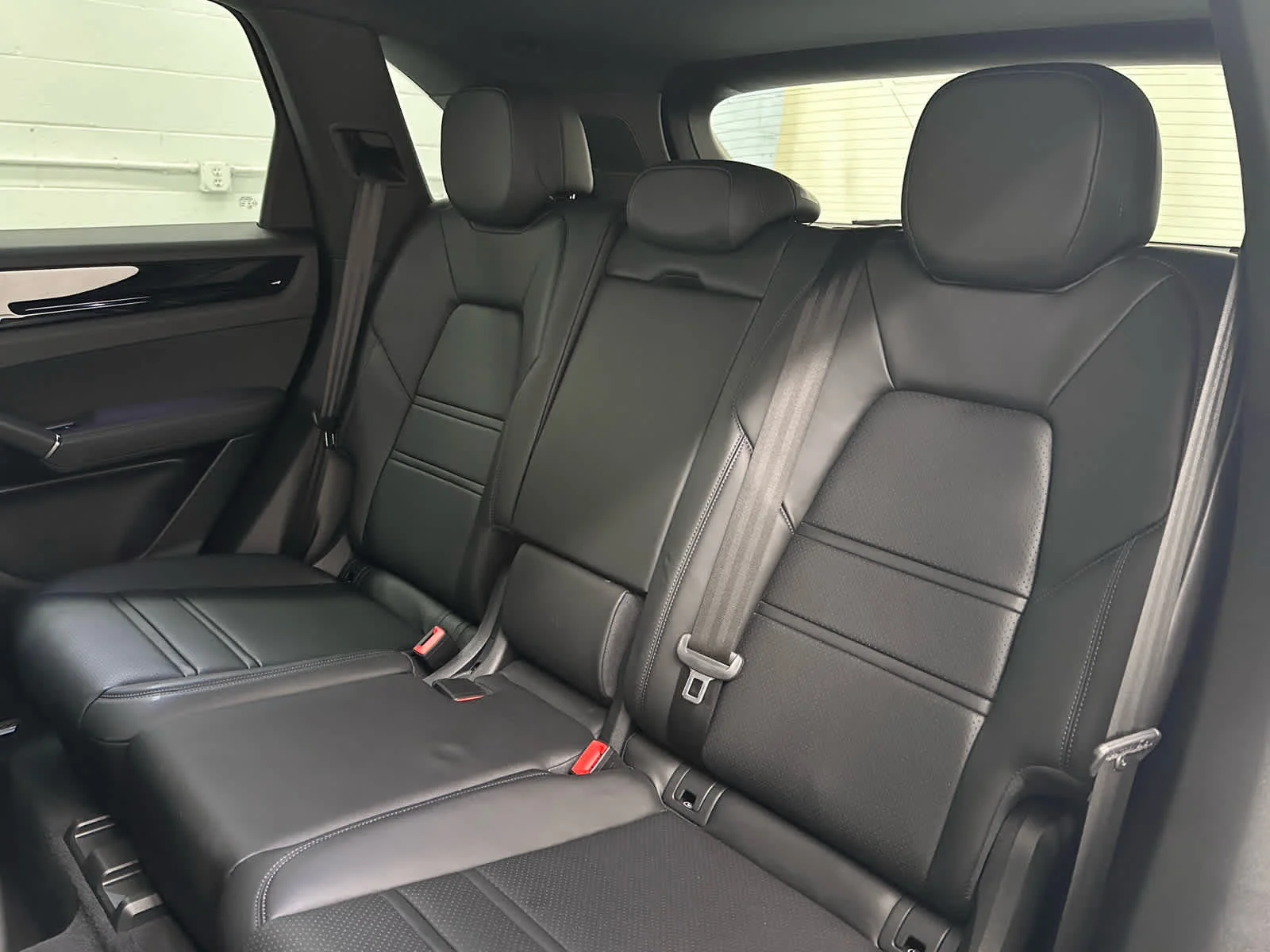 Used 2021 White Porsche  image 16