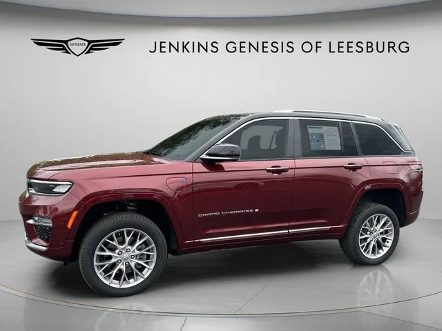 Used 2024 Red Jeep Summit 4xe image 10