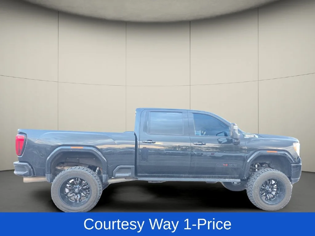 Used 2022 ONYX BLACK GMC AT4 image 11