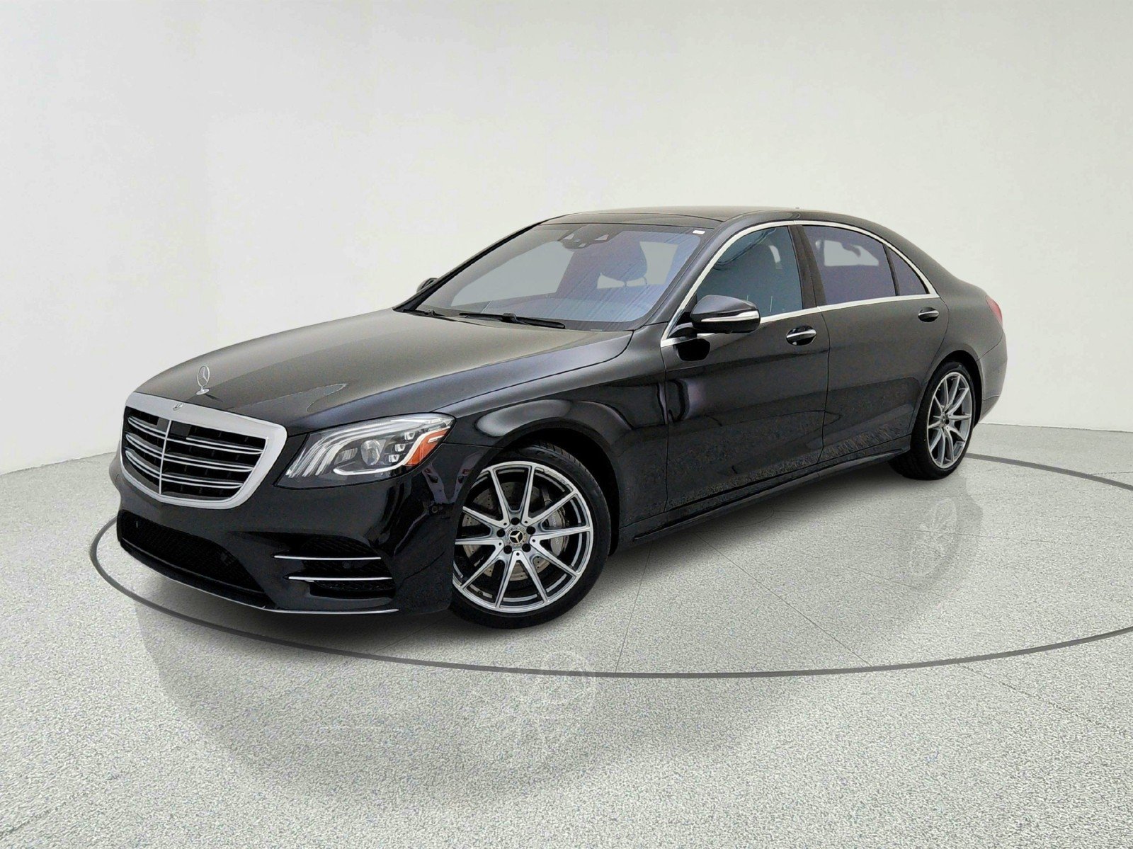 Used 2018 Black Mercedes-Benz S 450 image 1
