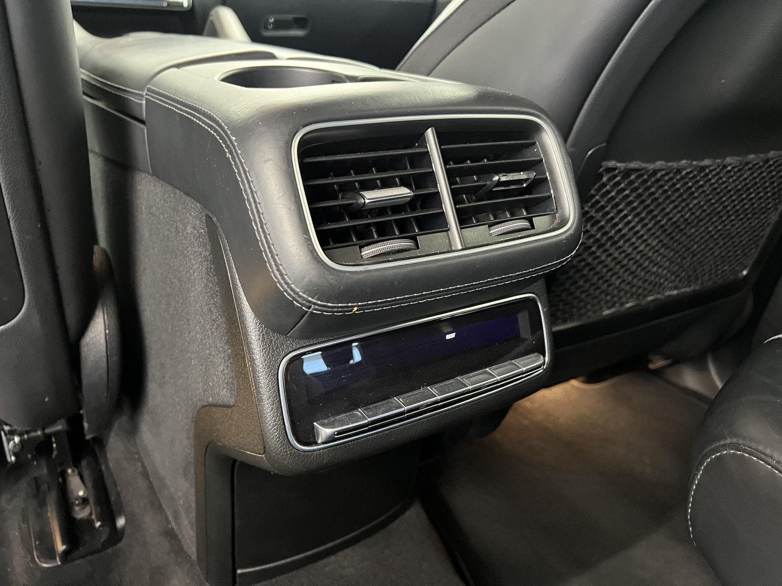 Used 2021 Polar White Mercedes-Benz GLS 580 image 31