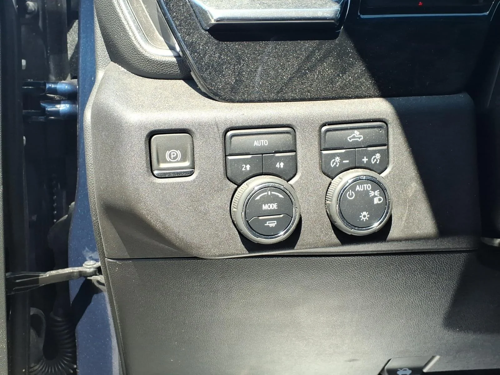 2023 Chevrolet Silverado 1500 LT - Photo 11